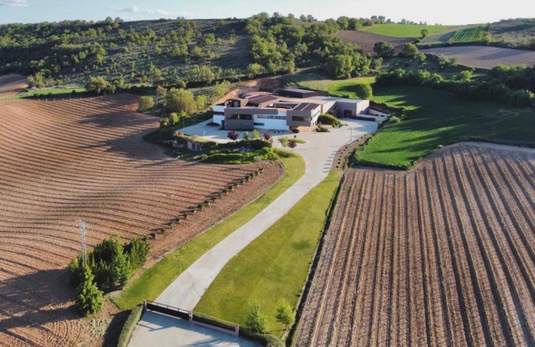 Hotel Bodegas Traslascuestas - Grupo Pierola Valcavado de Roa Exteriér fotografie